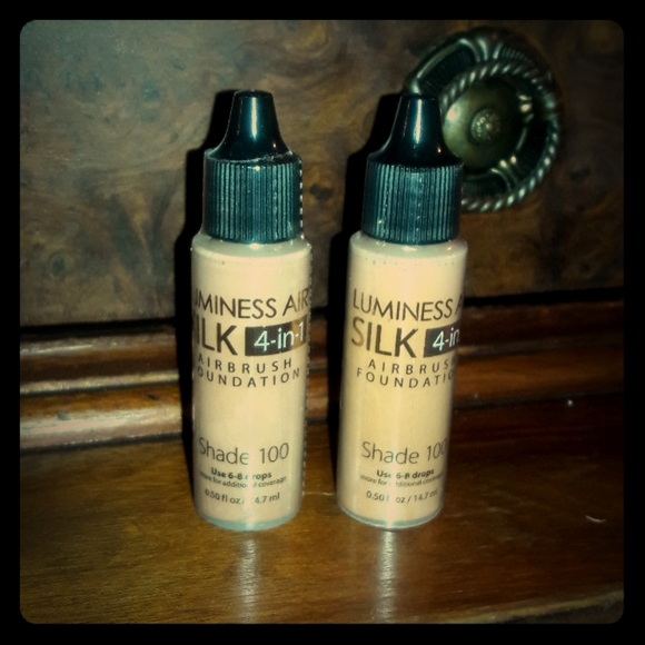 Luminess Silk 4-in-1 Airbrush Foundation 100 - Picture 1 of 2